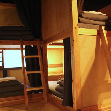 Hostel & Tatami Bar Uchikobare -内子晴れ- Kültér fotó