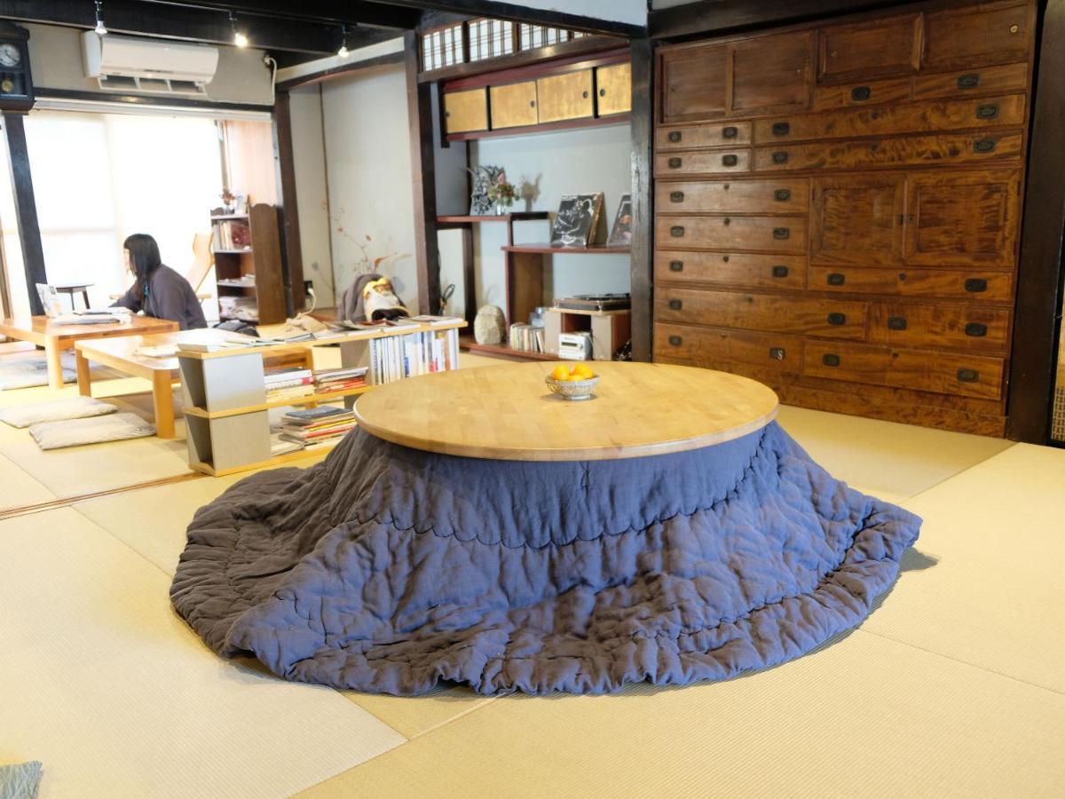 Hostel & Tatami Bar Uchikobare -内子晴れ- Kültér fotó