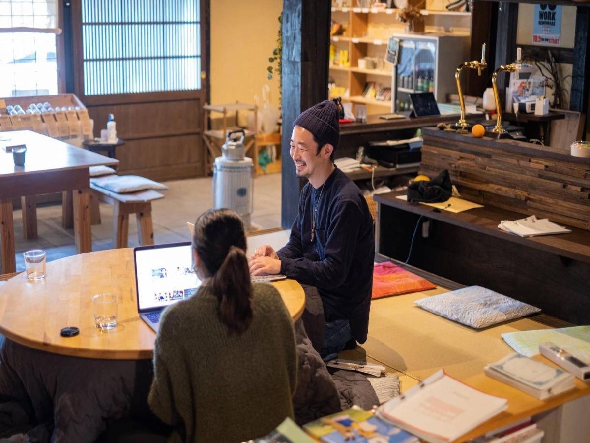 Hostel & Tatami Bar Uchikobare -内子晴れ- Kültér fotó