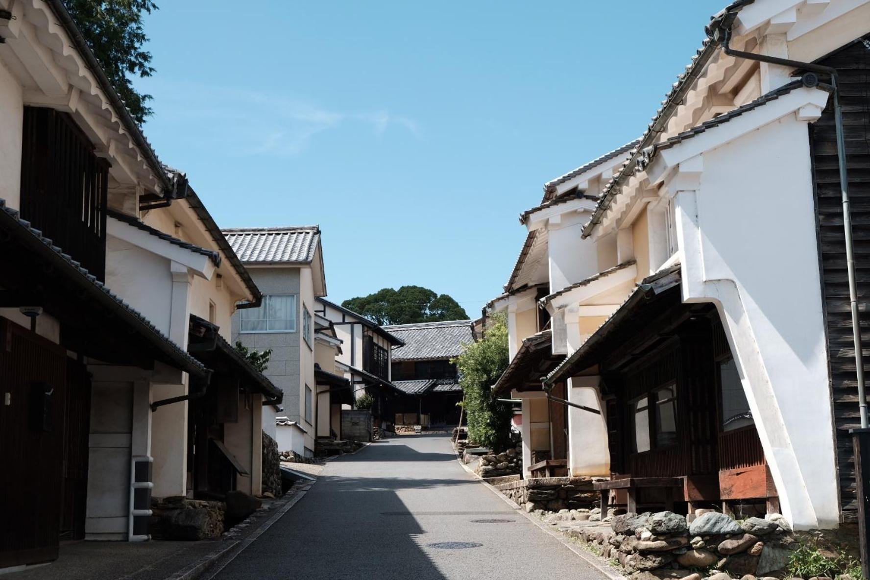 Hostel & Tatami Bar Uchikobare -内子晴れ- Kültér fotó