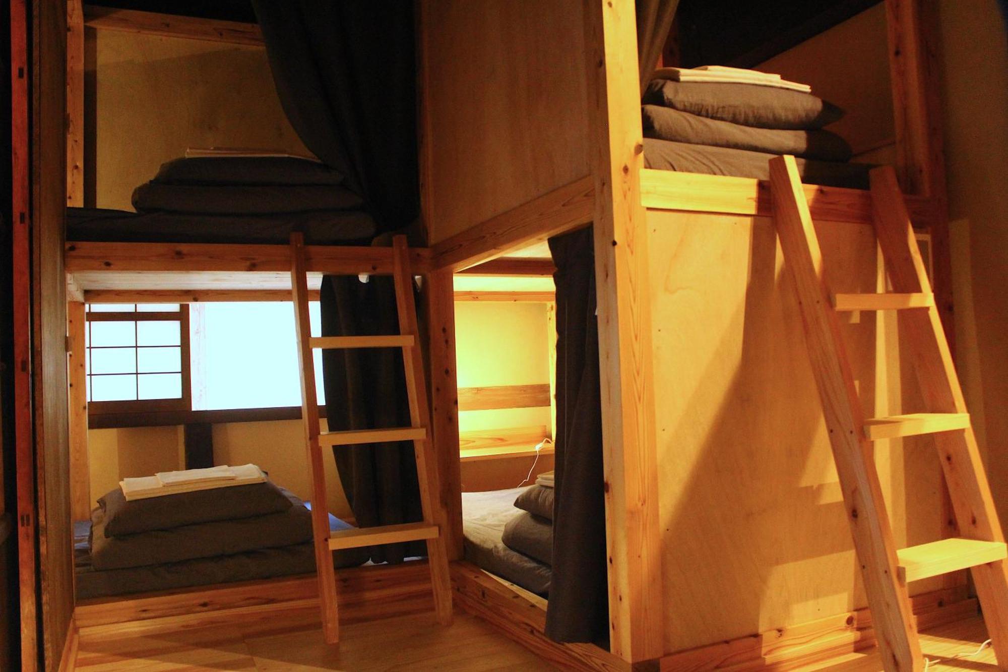Hostel & Tatami Bar Uchikobare -内子晴れ- Kültér fotó