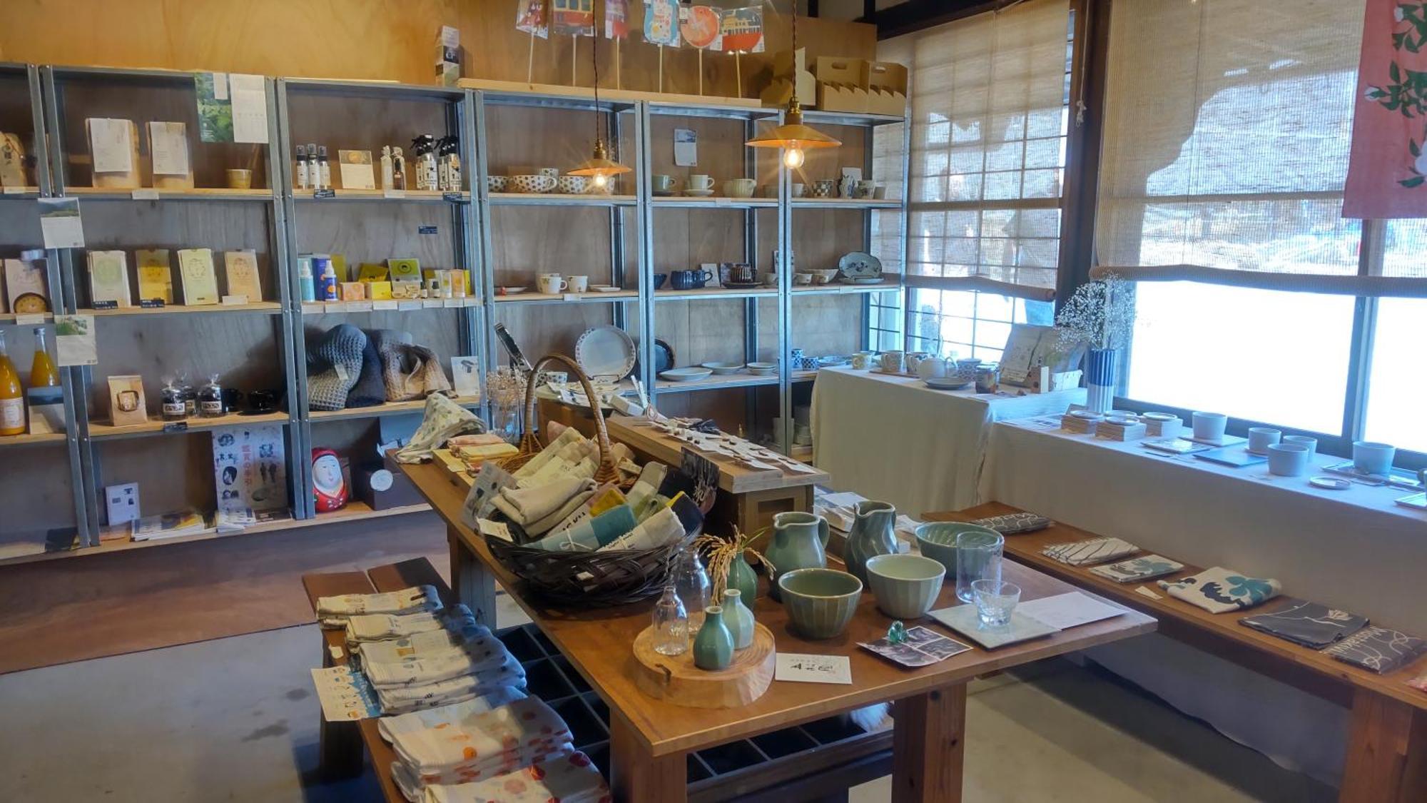 Hostel & Tatami Bar Uchikobare -内子晴れ- Kültér fotó