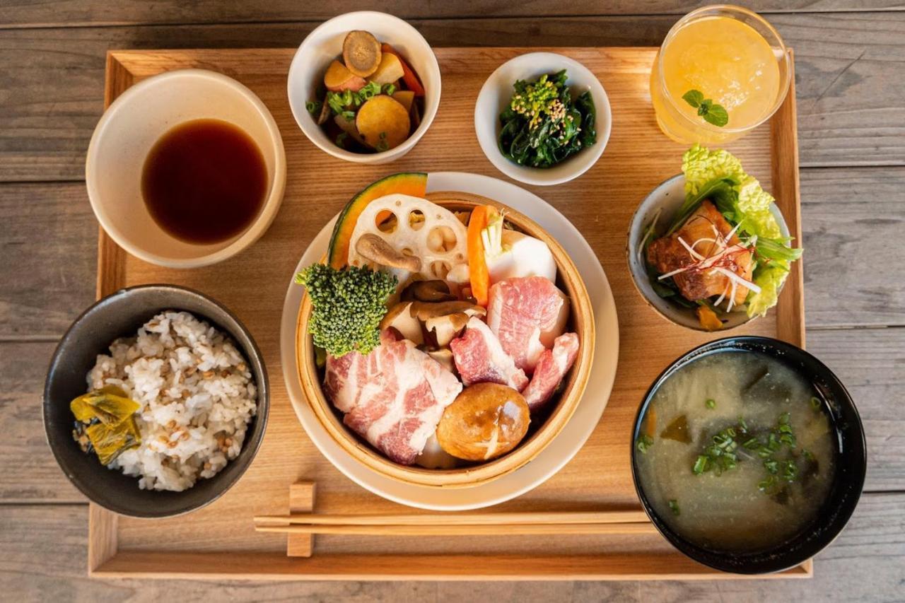 Hostel & Tatami Bar Uchikobare -内子晴れ- Kültér fotó